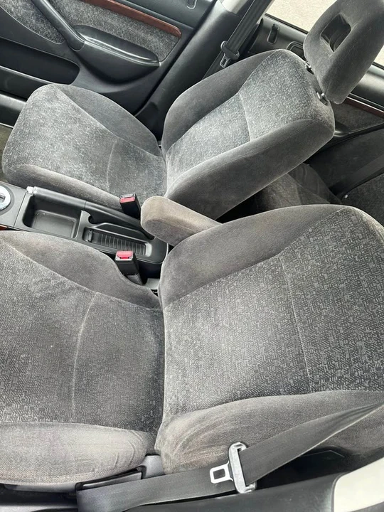 2001 Acura EL - Image 2 of 16