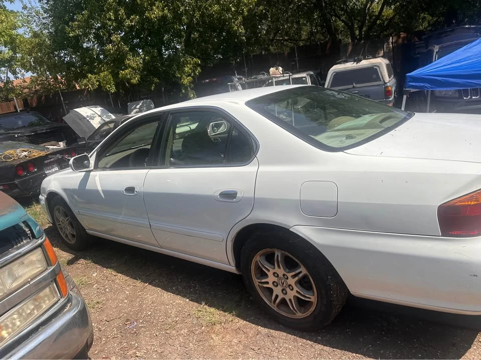 2001 Acura CL 2nd Gen - Image 3 of 8