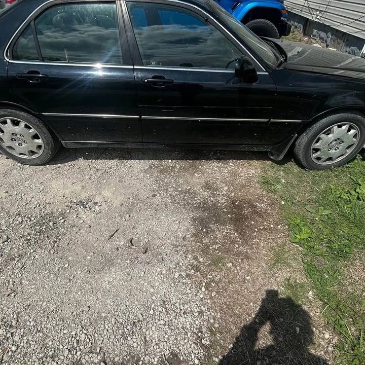 2001 Acura RL 1st Gen - Image 3 of 4