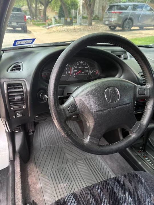 2001 Acura Integra - Image 10 of 14