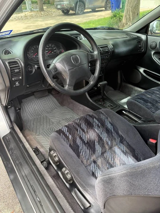 2001 Acura Integra - Image 9 of 14