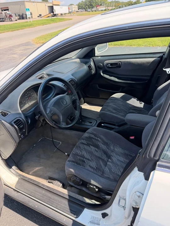 2001 Acura Integra 3rd Gen - Image 9 of 12