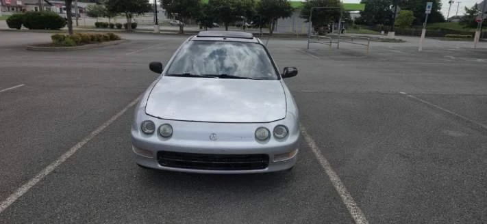2001 Acura Integra - Image 2 of 4