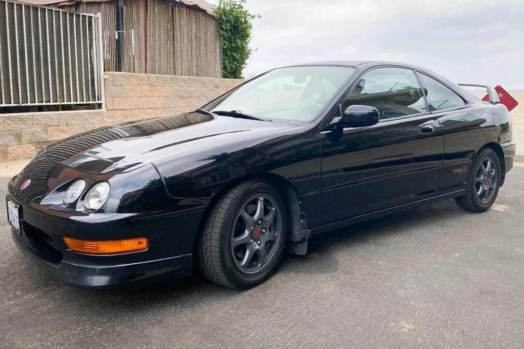 2001 Acura Integra Type R 3rd Gen - Image 2 of 31