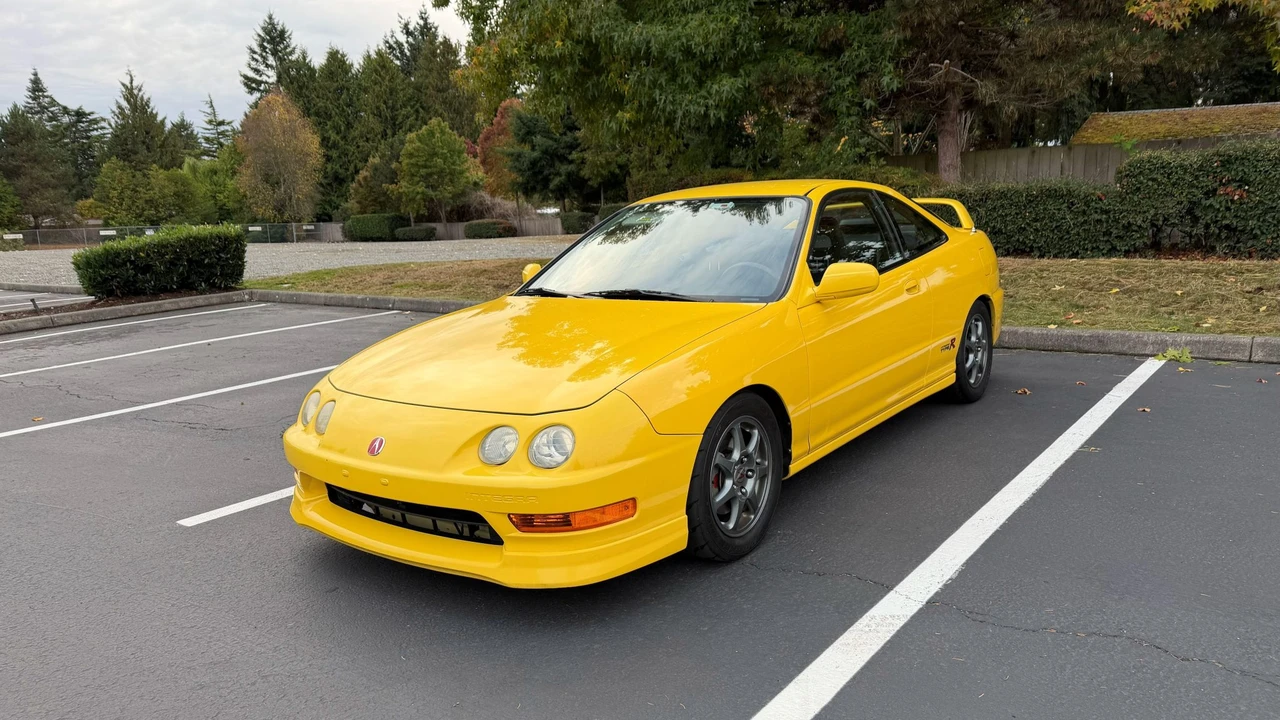 2001 Acura Integra Type R 3rd Gen - Image 2 of 31
