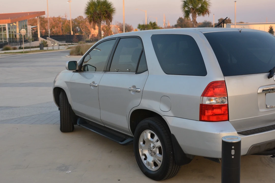 2001 Acura MDX 1st Gen - Image 3 of 18