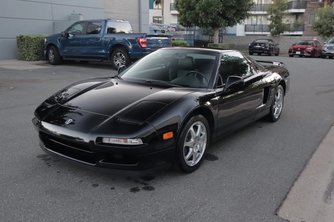 2001 Acura NA2 NSX - Image 2 of 17
