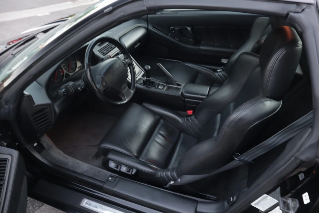2001 Acura NA2 NSX - Image 13 of 17