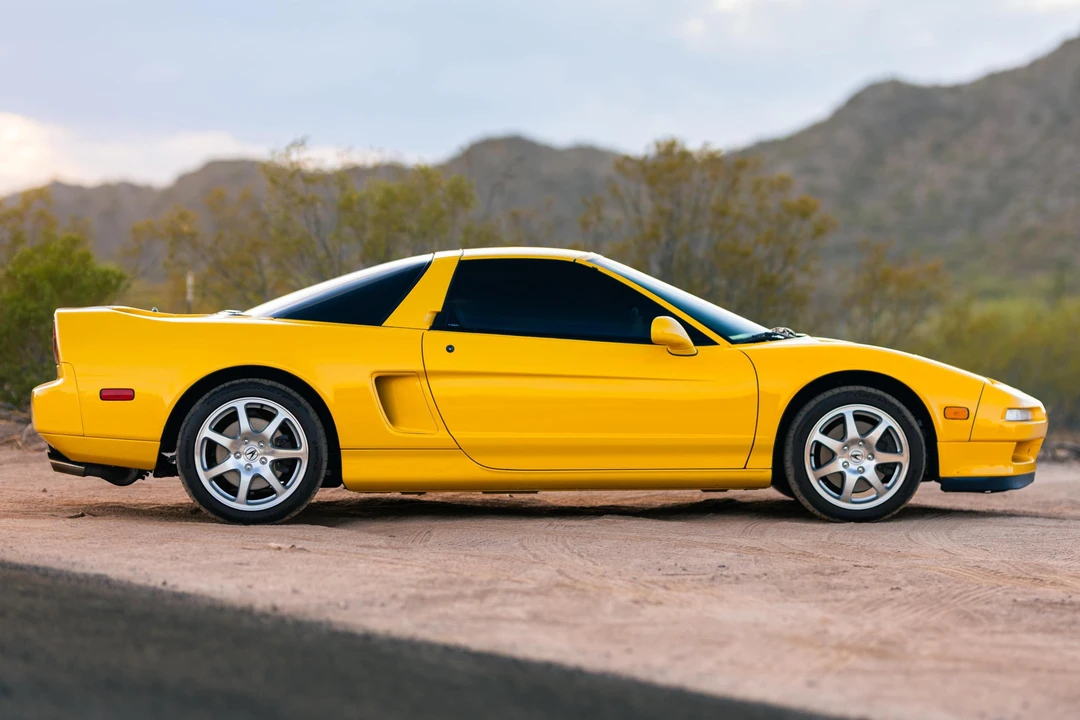 2001 Acura NA2 NSX - Image 3 of 31