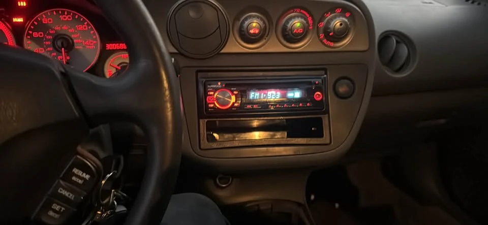 2001 Acura RSX - Image 8 of 9