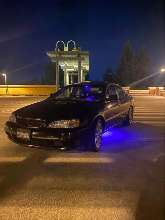 2001 Acura TL 2nd Gen - Image 10 of 10