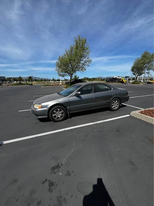 2001 Acura TL 2nd Gen - Image 2 of 3