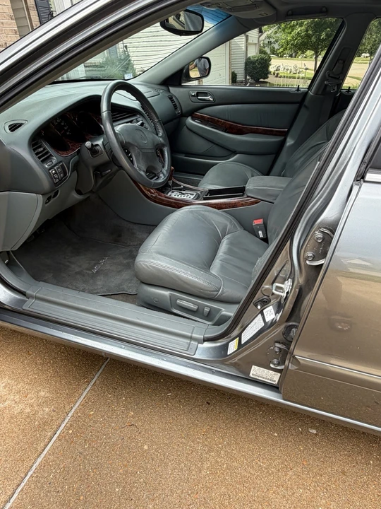 2001 Acura TL 2nd Gen - Image 4 of 6