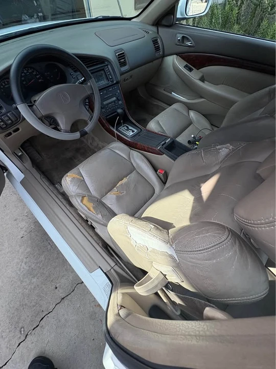 2001 Acura CL 2nd Gen - Image 2 of 9