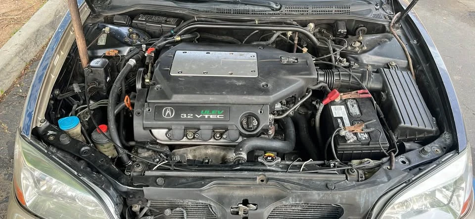 2001 Acura CL 2nd Gen - Image 2 of 4