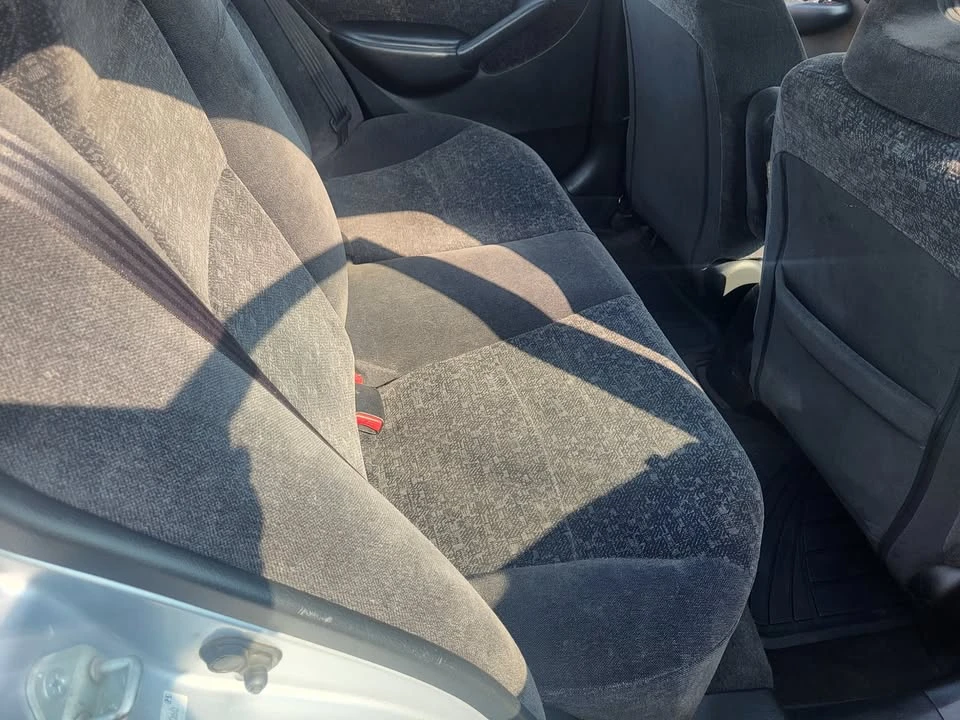 2001 Acura EL - Image 9 of 10