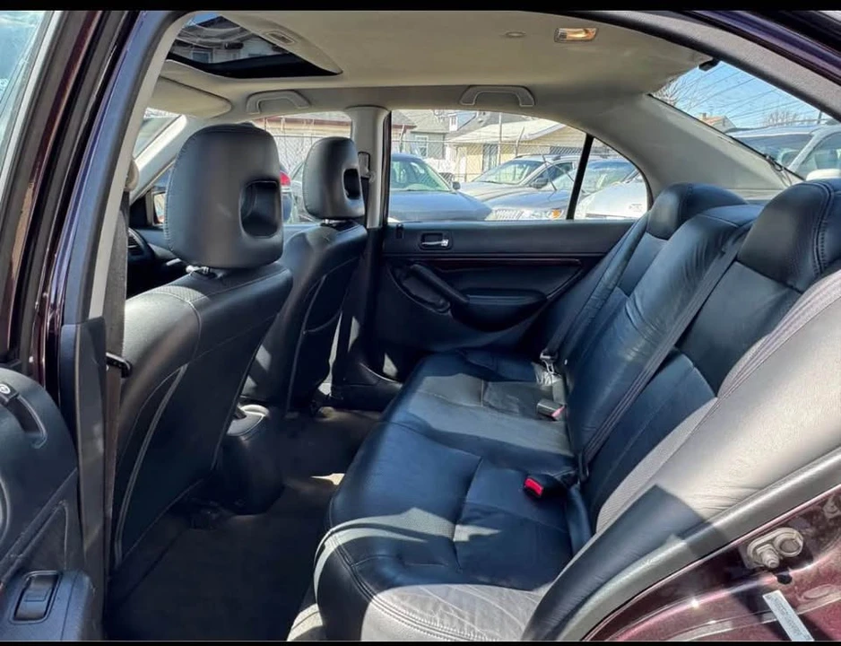 2001 Acura EL - Image 18 of 19