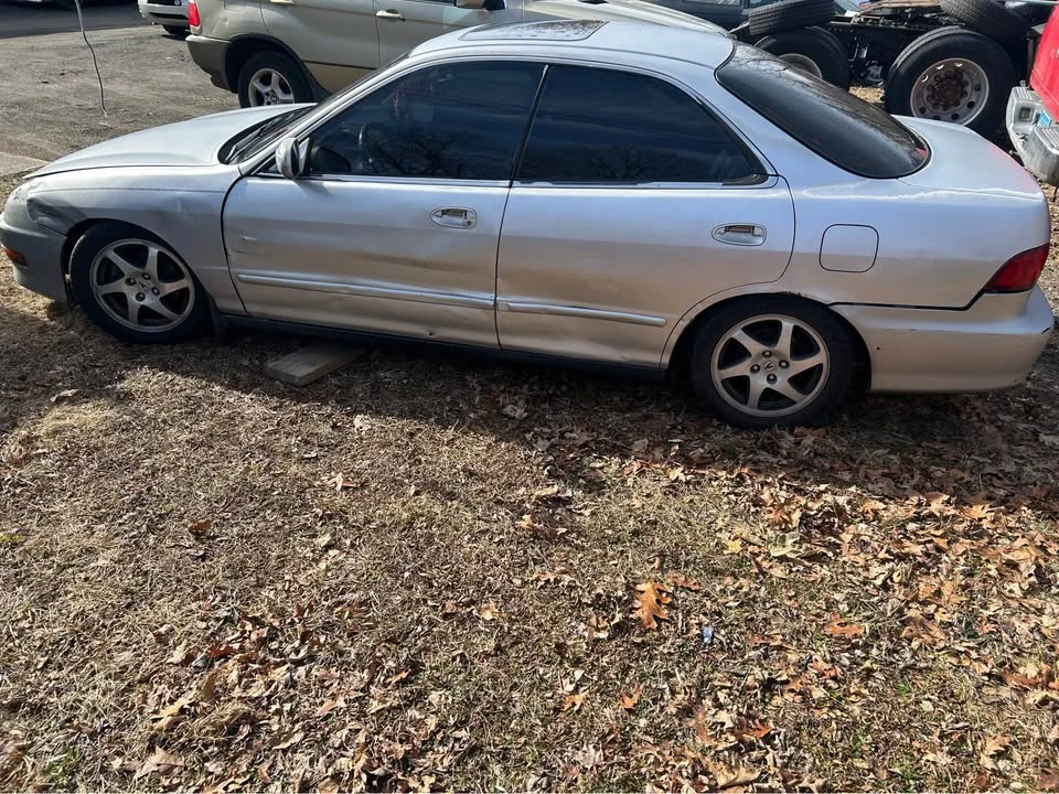 2001 Acura Integra 3rd Gen - Image 2 of 9