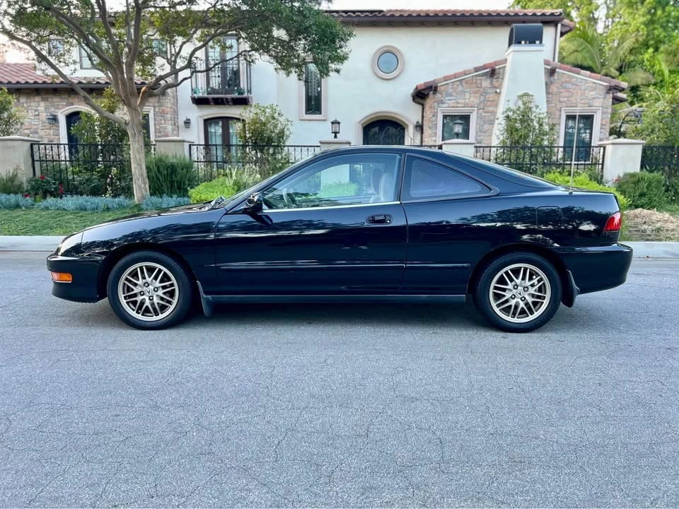 2001 Acura Integra 3rd Gen - Image 2 of 11