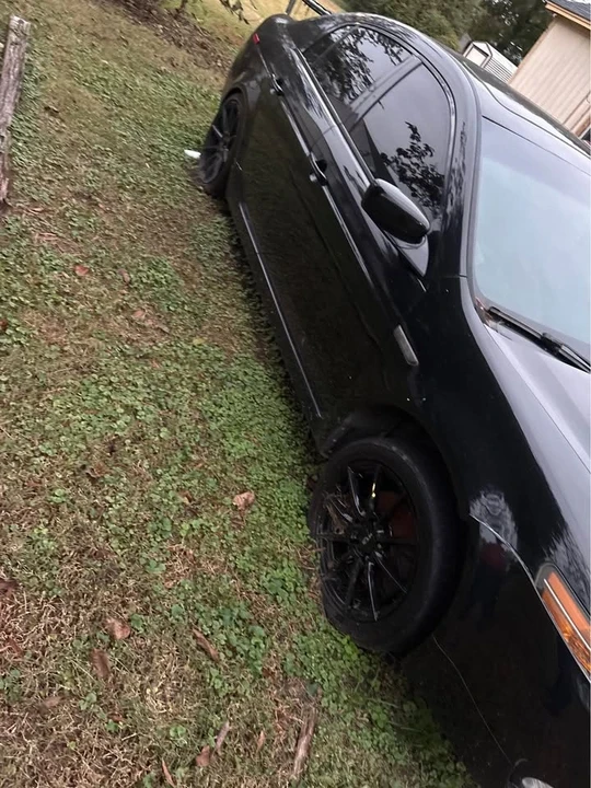 2001 Acura RL 1st Gen - Image 2 of 4