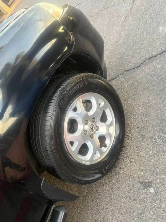 2001 Acura MDX 1st Gen - Image 11 of 17