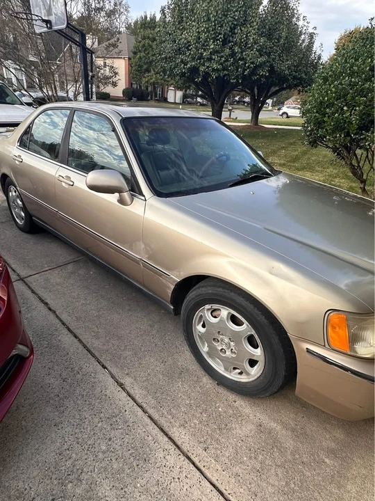 2001 Acura RL 1st Gen - Image 2 of 4