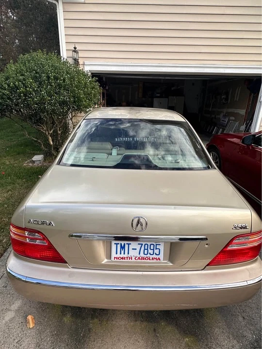 2001 Acura RL 1st Gen - Image 3 of 4