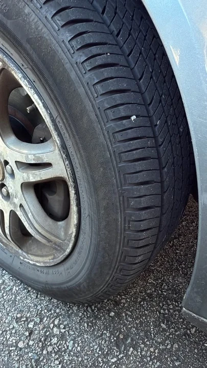 2001 Acura TL 2nd Gen - Image 4 of 4