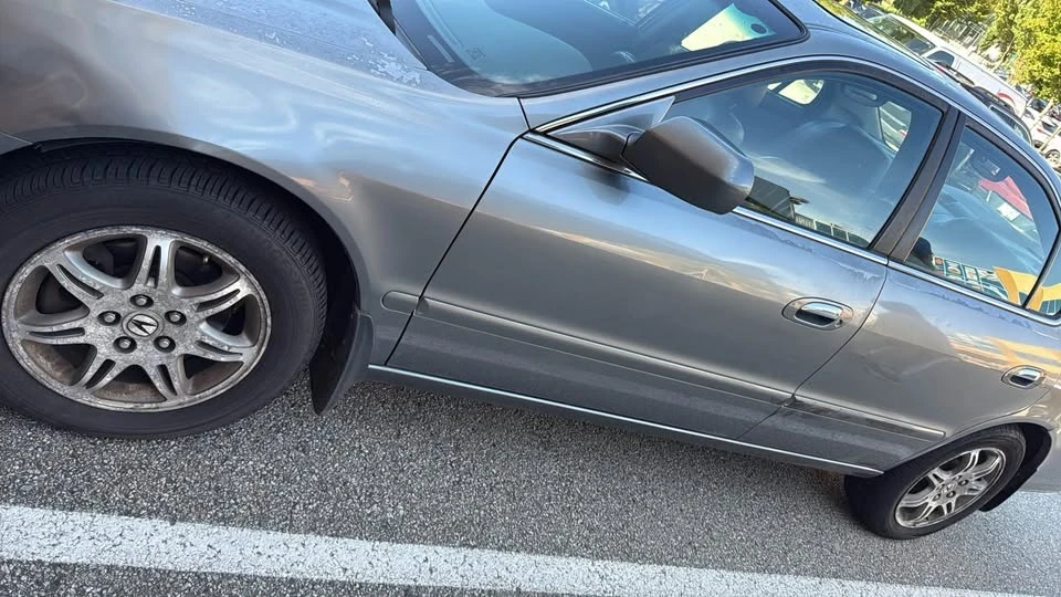 2001 Acura TL 2nd Gen - Image 3 of 4