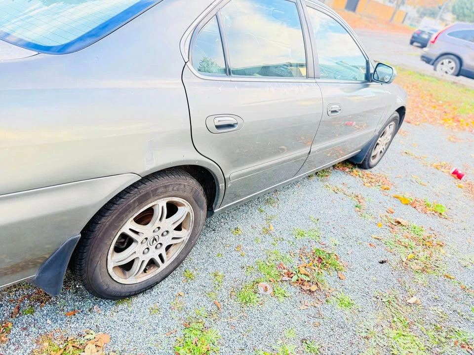 2001 Acura TL 2nd Gen - Image 4 of 4