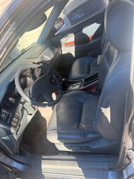 2001 Acura TL 2nd Gen - Image 3 of 3