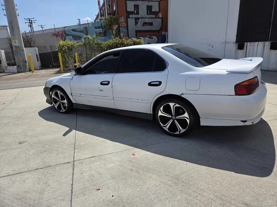 2001 Acura TL 2nd Gen - Image 6 of 10