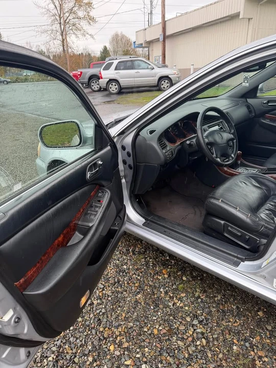 2001 Acura TL 2nd Gen - Image 6 of 13