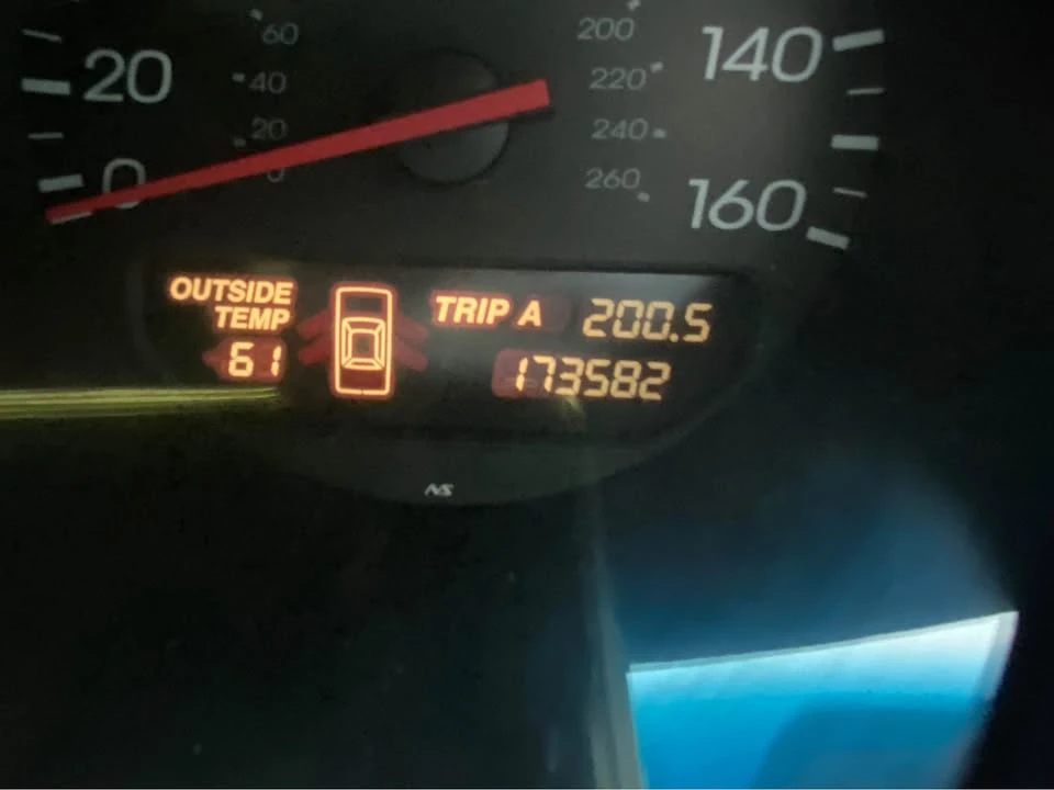 2001 Acura TL 2nd Gen - Image 2 of 9