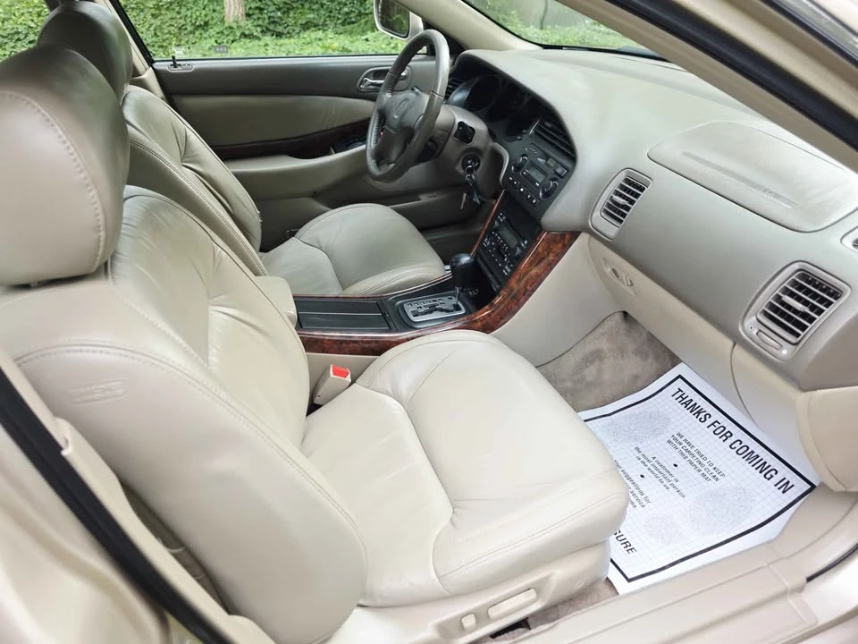 2001 Acura TL 2nd Gen - Image 11 of 17