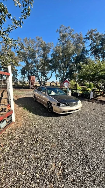2001 Acura TL 2nd Gen - Image 1 of 5