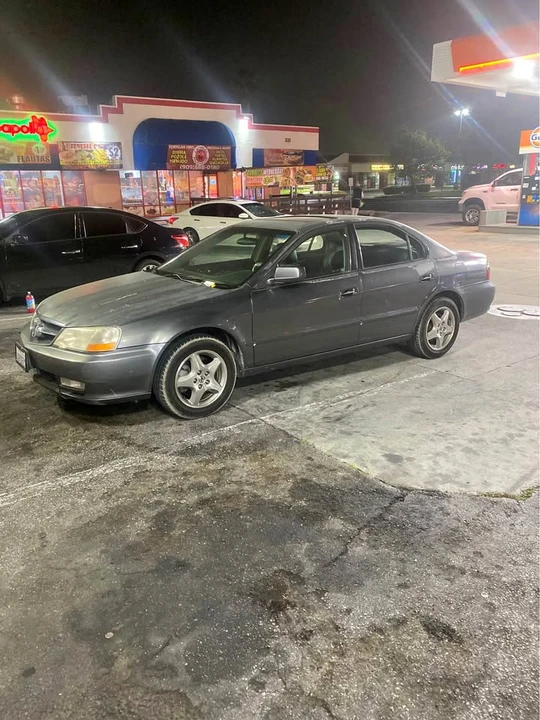 2001 Acura TL 2nd Gen - Image 1 of 6