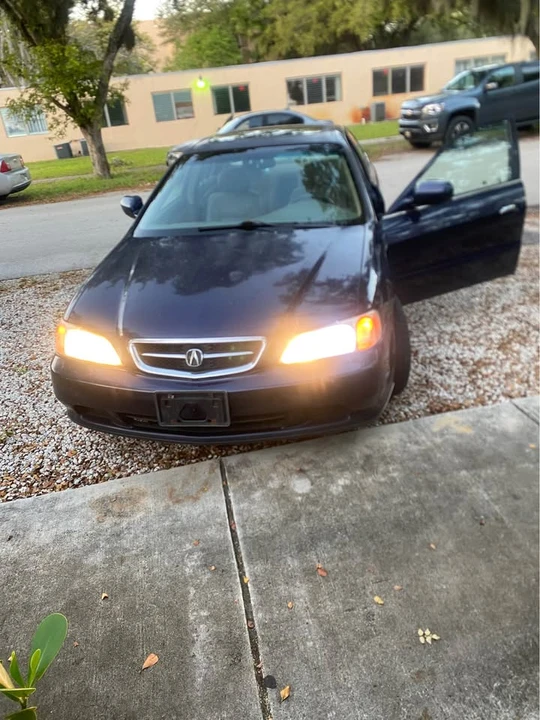 2001 Acura TL 2nd Gen - Image 3 of 3