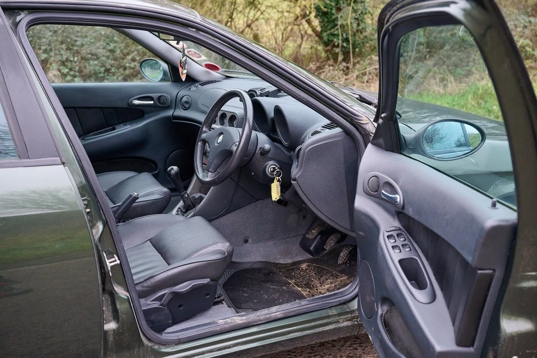 2001 Alfa Romeo 156 - Image 16 of 30