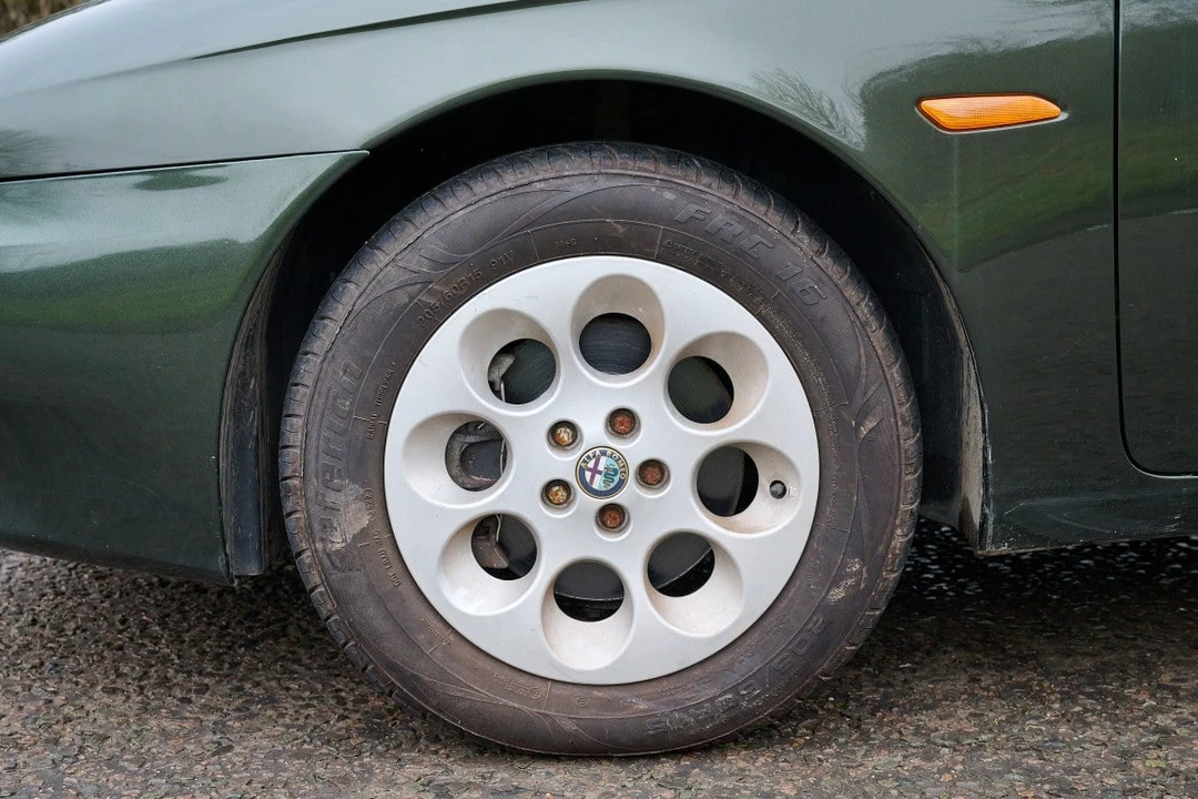 2001 Alfa Romeo 156 - Image 14 of 30