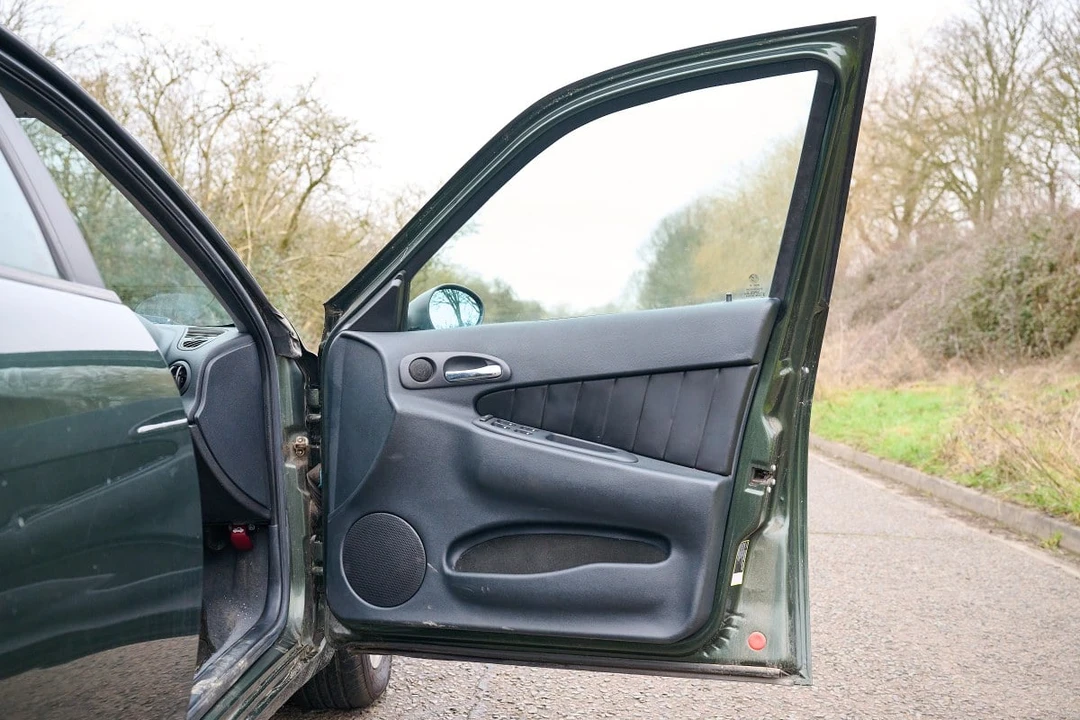 2001 Alfa Romeo 156 - Image 17 of 30