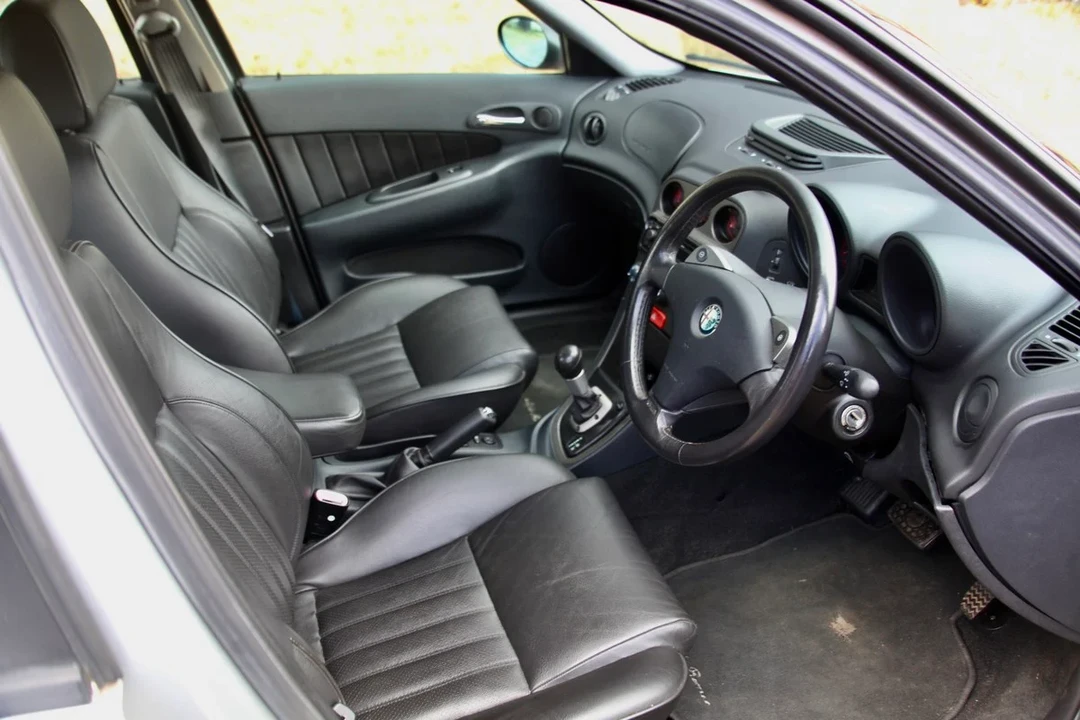 2001 Alfa Romeo 156 - Image 28 of 30