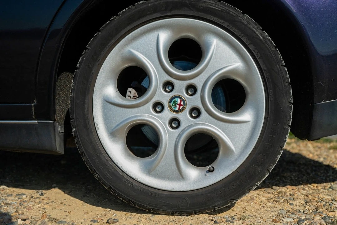 2001 Alfa Romeo 166 - Image 16 of 30