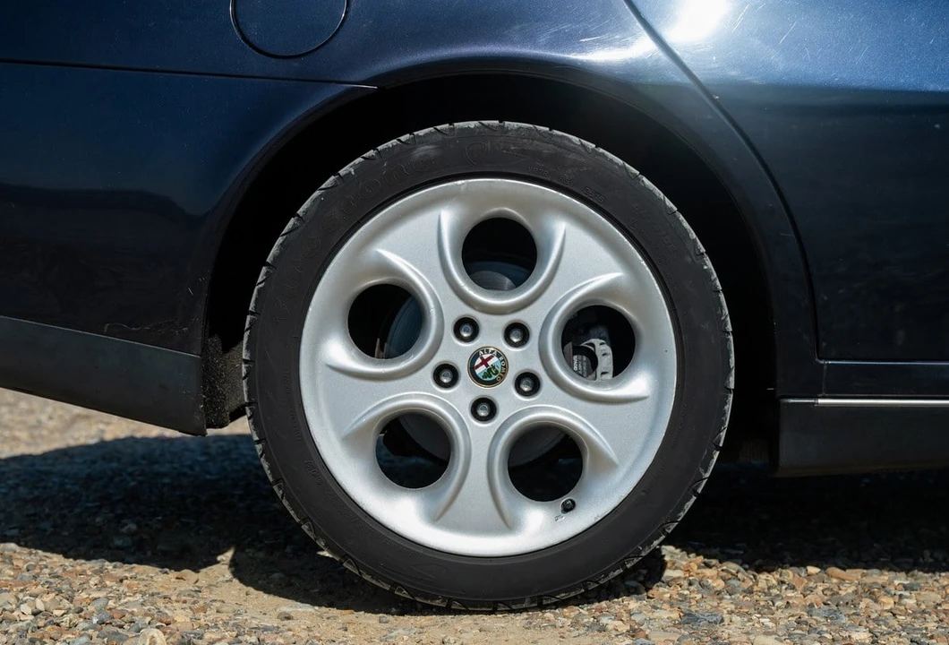2001 Alfa Romeo 166 - Image 17 of 30