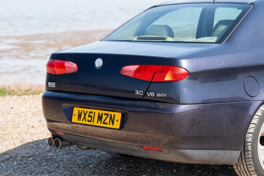 2001 Alfa Romeo 166 - Image 10 of 30