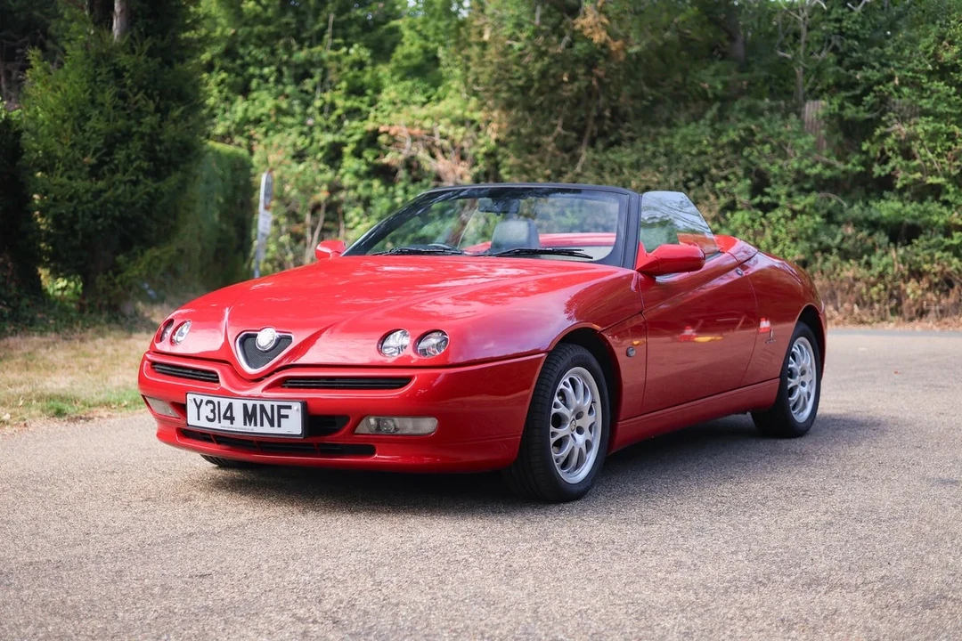 2001 Alfa Romeo 916 GTV & Spider - Image 4 of 30
