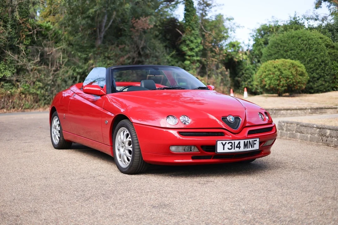 2001 Alfa Romeo 916 GTV & Spider - Image 3 of 30