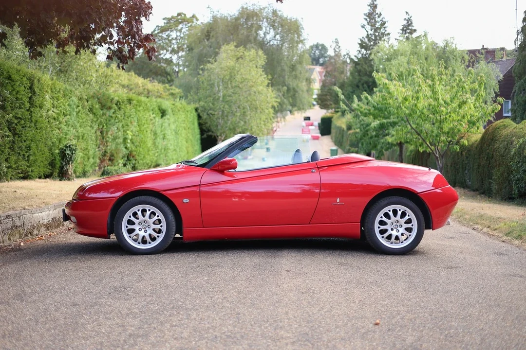 2001 Alfa Romeo 916 GTV & Spider - Image 10 of 30
