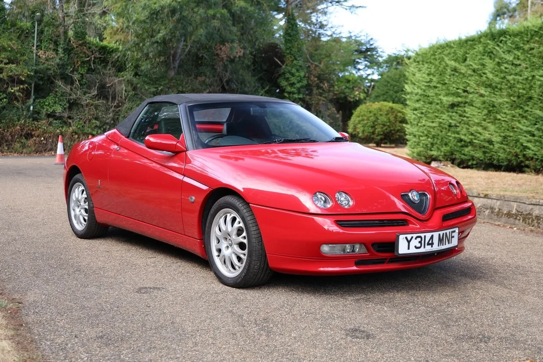 2001 Alfa Romeo 916 GTV & Spider - Image 2 of 30