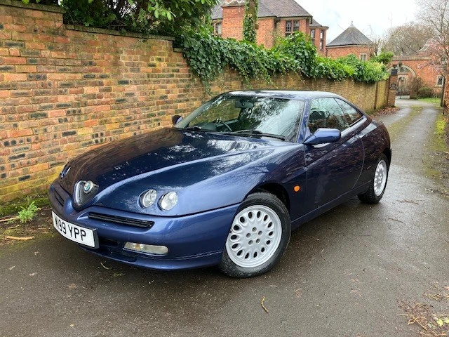 2000 Alfa Romeo 916 GTV & Spider - Image 2 of 30